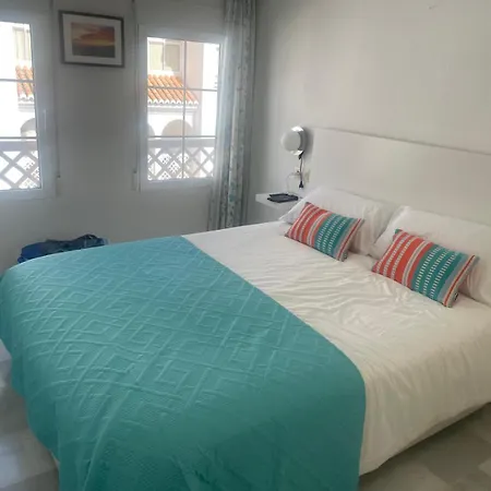 Apartment Fuentes De