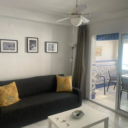 Apartment Fuentes De