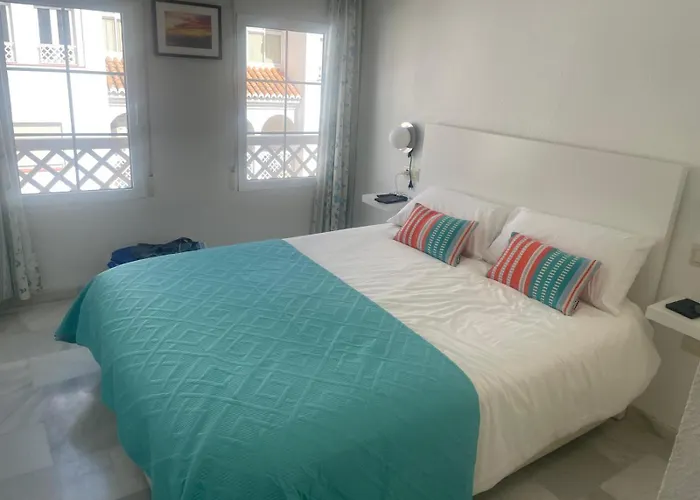 Apartment Fuentes De