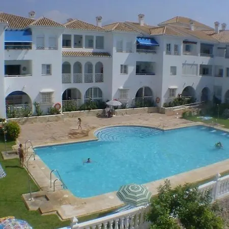 Fuentes De * Нерха